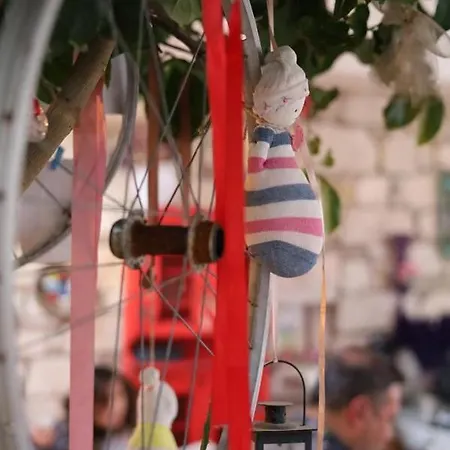 酒店 Monat 阿拉恰特