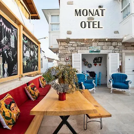 Monat ألاتشاتي