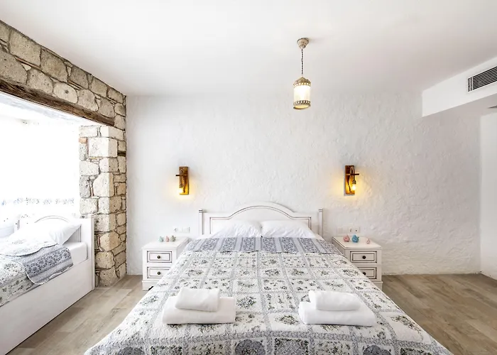 Monat Otel Alaçatı